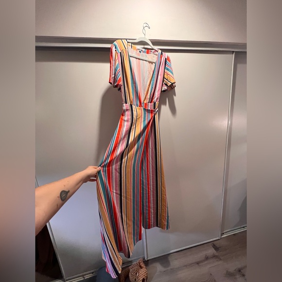 Louna Wrap Dress Striped Size Medium Low Cut SO CUTE New Without Tags Maxi Flowy - Picture 7 of 9